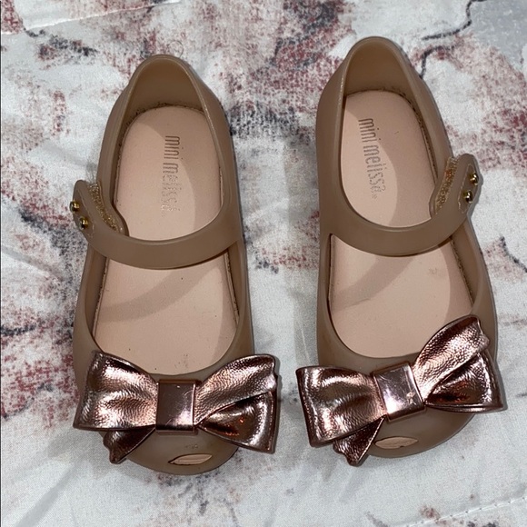 Light pink Mini Melissa toddler shoes - Picture 1 of 6